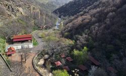 Yahyalı’da son 15 yılın en yüksek seviyesi! Sağanak yağış Derebağı Şelalesi’ni coşturdu