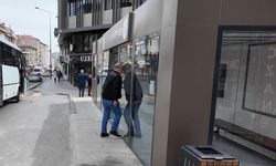 Rasim Arı’nın son teknoloji durakları gündem oldu! İlk test kazası kameralara yansıdı