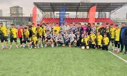 Okul Sporları Futbolda Türkan Altop Anadolu Lisesi şampiyon oldu