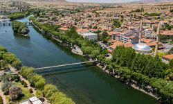 Yamula ve Bayramhacılı Barajları tahliye edildi, Avanos’ta Kızılırmak Taştı: Başkandan uyarı!