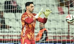 Galatasaray’da teknik ekip kararını değiştirdi! O isim futbolu sarı kırmızılılarda bırakacak