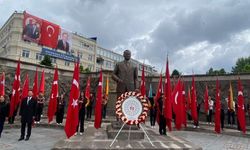 Kayseri’de 19 Mayıs Atatürk’ü Anma Gençlik ve Spor Bayramı töreni Cumhuriyet Meydanı’nda başladı