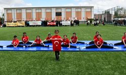 Tomarza’da bayram coşkusu: Herkes Atasını andı!