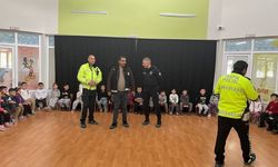 Tomarza’da trafik ekipleri öğrenciler için harekete geçti: Uygulaması ders verildi!