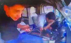 Adana’da direksiyonda uyuyan dolmuş sürücüsü duvara çarptı: 7 yaralı!