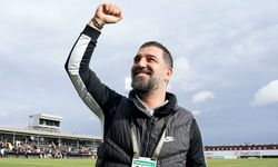 Arda Turan yılın teknik direktörü seçildi