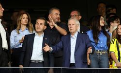 Fenerbahçe'de ayrılık rüzgarı! TFF kuralı nedeniyle 17 futbolcuyla yollar ayrılacak