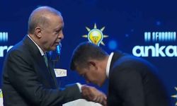 CHP’li belediye başkanı Erdoğan’ın elini öpüp AK Parti’ye katıldı!