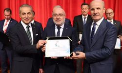 Kayseri Üniversitesi Türkiye’de ilk 11’e girdi! YÖK’ten ödül