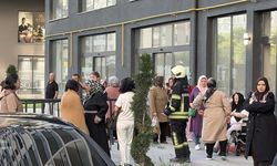 Kayseri'de 20 katlı binada yangın paniği: Sokağa döküldüler