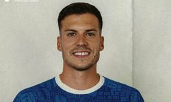 Kayserisporluların merakla beklediği transfer rafa kaldırıldı! Yıldız oyuncu yeni takımıyla poz verdi
