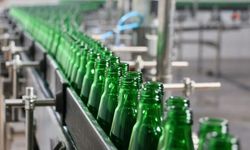 Ünlü maden suyu ‘No1 Royal Deeside Mineral Water’ cam kırığı tespitiyle raflardan toplatılıyor!