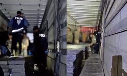 Sivas’ta polis ekiplerinin durdurduğu TIR’dan 27 düzensiz göçmen çıktı!