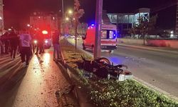 Sivas’ta yola savrulan motosiklet sürücülerinin üzerinden 2 araç geçti!