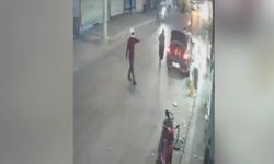 Adana’da kasklı şahıs iş yerini kurşunladı: 1 Yaralı