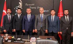 CHP Kayseri’de dikkat çeken buluşma! Gözbaşı, Özgür Özel’in yanında