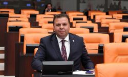 CHP’de sürpriz geri dönüş! Ediz Ün yeniden partisinde