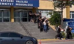 Kayseri’de yapay zeka destekli ehliyet sınavı usulsüzlüğü operasyonu: 20 Gözaltı