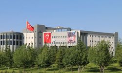 ERÜ rektörlük yarışında son anda iki sürpriz isim aday oldu
