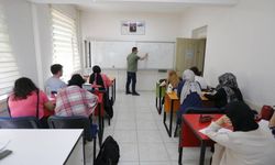 Kayseri'de KPSS’ye hazırlanan adaylara KAYMEK’ten özel kurs!