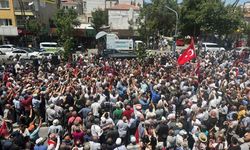 Özgür Özel'in Niğde programına Aşkın Genç'te katıldı: 'Halkın coşkun akan selinin önünde kimse duramaz'