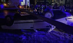İki otomobil çarpıştı: Takla atan araçta 2'si çocuk 5 yaralı
