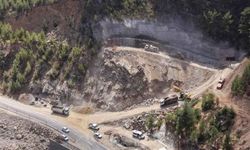 4 öğretmen hayatını kaybetmişti: Heyelan Islahı ve Tünel Projesi'nde ilk kazma vuruldu!