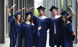 AGÜ öğrenci memnuniyetinde Türkiye’de ilk 3’te yer aldı