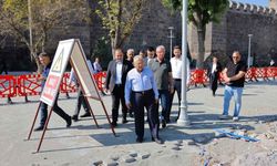 Memduh Büyükkılıç Cumhuriyet Meydanı’nda devam eden çalışmaları inceledi!