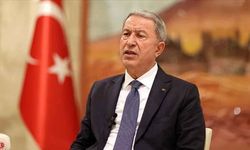 Hulusi Akar: Mehmetçik orada, yüzme bilmeyen gelmesin