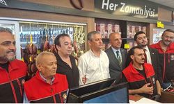 Özgür Özel Kayseri’nin kalbine indi: Vatandaşları tek tek dinledi