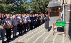 Kayseri’de hayatını kaybeden CHP’li meclis üyesinin babası toprağa verildi!