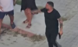 Adana'da taziye evinde husumetlilerini silahla kovaladı