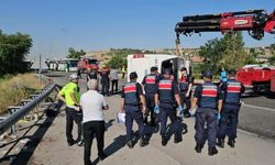Kayseri'de yolcu otobüsü devrildi: 1 ölü 20 yaralı