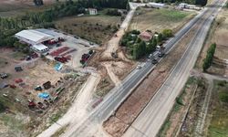 Kayseri’de kavşak çalışması devam ediyor: Ulaşım konforu artacak!
