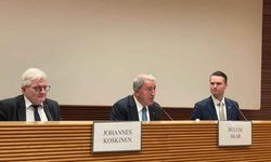 Hulusi Akar'dan yoğun diplomasi trafiği: Savunma, NATO ve teknoloji başlıkları görüşüldü