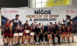 Kayseri Kadın Su Topu Takımı’ndan Türkiye ikinciliği başarısı