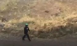 Kayseri’de ilkokul önüne gelen şahıs okula silah doğrulttu! Duvardaki katil yazısı dikkat çekti