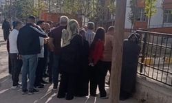 Van’da kız öğrenci okula pompalı tüfekle gitti