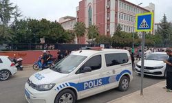 Adana'da 6. sınıfa giden kız öğrenci arkadaşını bıçakladı