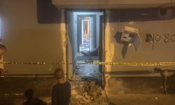 Adana'da 2 çocuğun bulunduğu eve patlayıcı attılar! Kapı ve camlar parçalandı