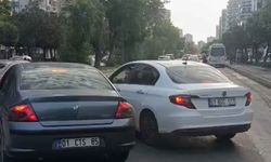 Adana'da 180 bin lira ceza korkusu! Sürücüler araçtan inip kavga edemedi