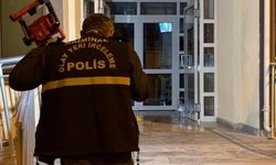 Kayseri'de apartman girişinde bıçaklı kavga! 2 kişi hastanelik oldu