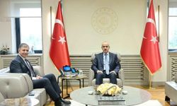 Bakan Uraloğlu AK Parti saflarına geçen Cemil Tugay ile görüştü!