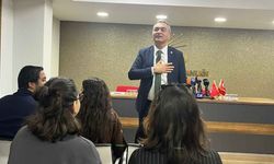CHP'li Müslim Sarı'dan Özgür Özel'e İzmir'de özür çağrısı