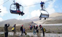 Erciyes'te zamanla yarış: Binlerce metre yükseklikte nefes kesen kurtarma provası!