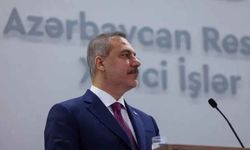 Hakan Fidan, Herzog’un konuşması sırasında salonu terk etti
