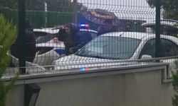 Okul önünde trafik kavgasında! Bekçi veliyi silahla vurdu