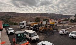 Kayseri'de sıcak asfalt mesaisi sürüyor: Durmadan yorulmadan çalışmalar devam edecek!