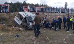 Sivas'ta araç şarampole uçtu: 1 ölü 2'si ağır 4 yaralı